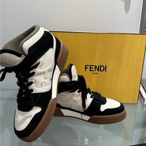 I wear 1 time !!!! Excellent condition